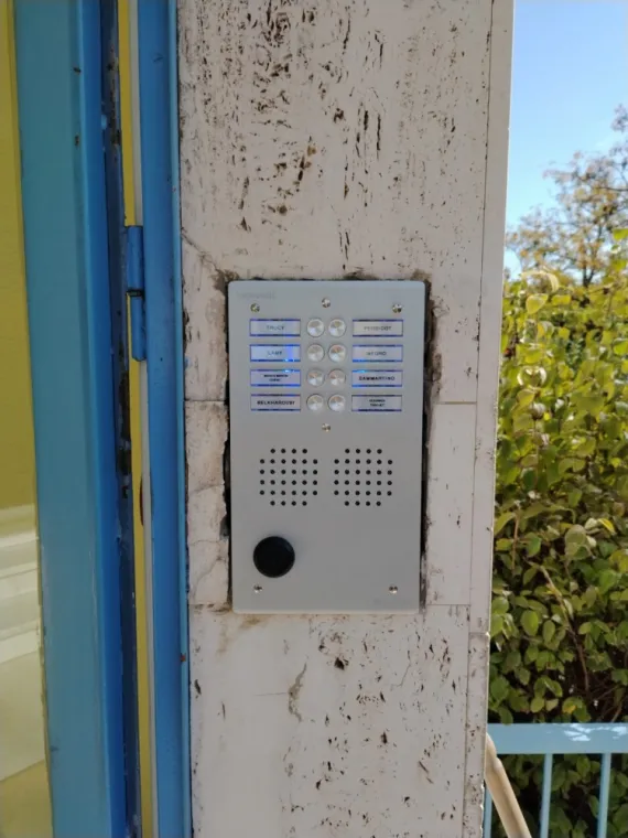 installation d'un interphone pour un immeuble à LA VALETTE DU VAR, Toulon, GMC HABITAT