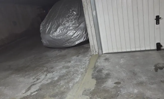 Raccordement électrique d'une pompe de relevage dans un garage souterrain à La Seyne sur Mer, Toulon, GMC HABITAT
